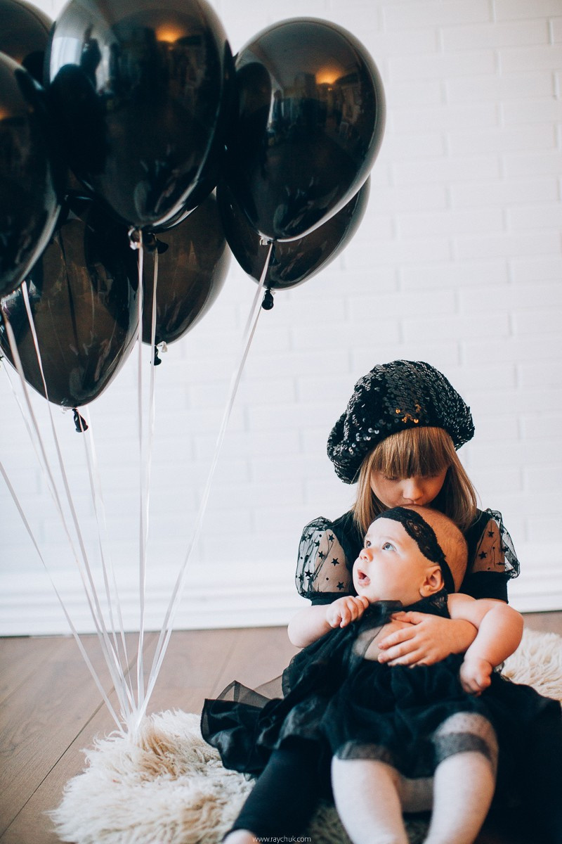 Black dress. Family. Головна