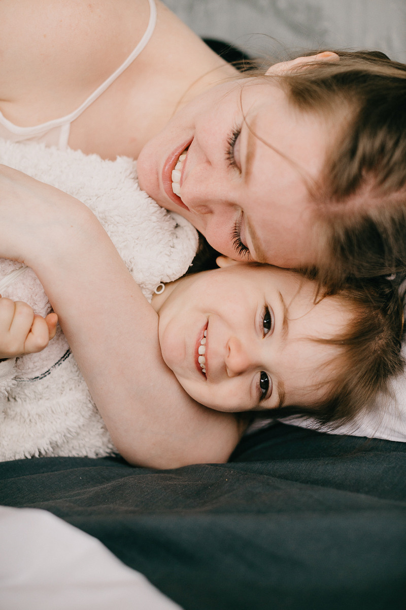 Еля і Анісія. Головна