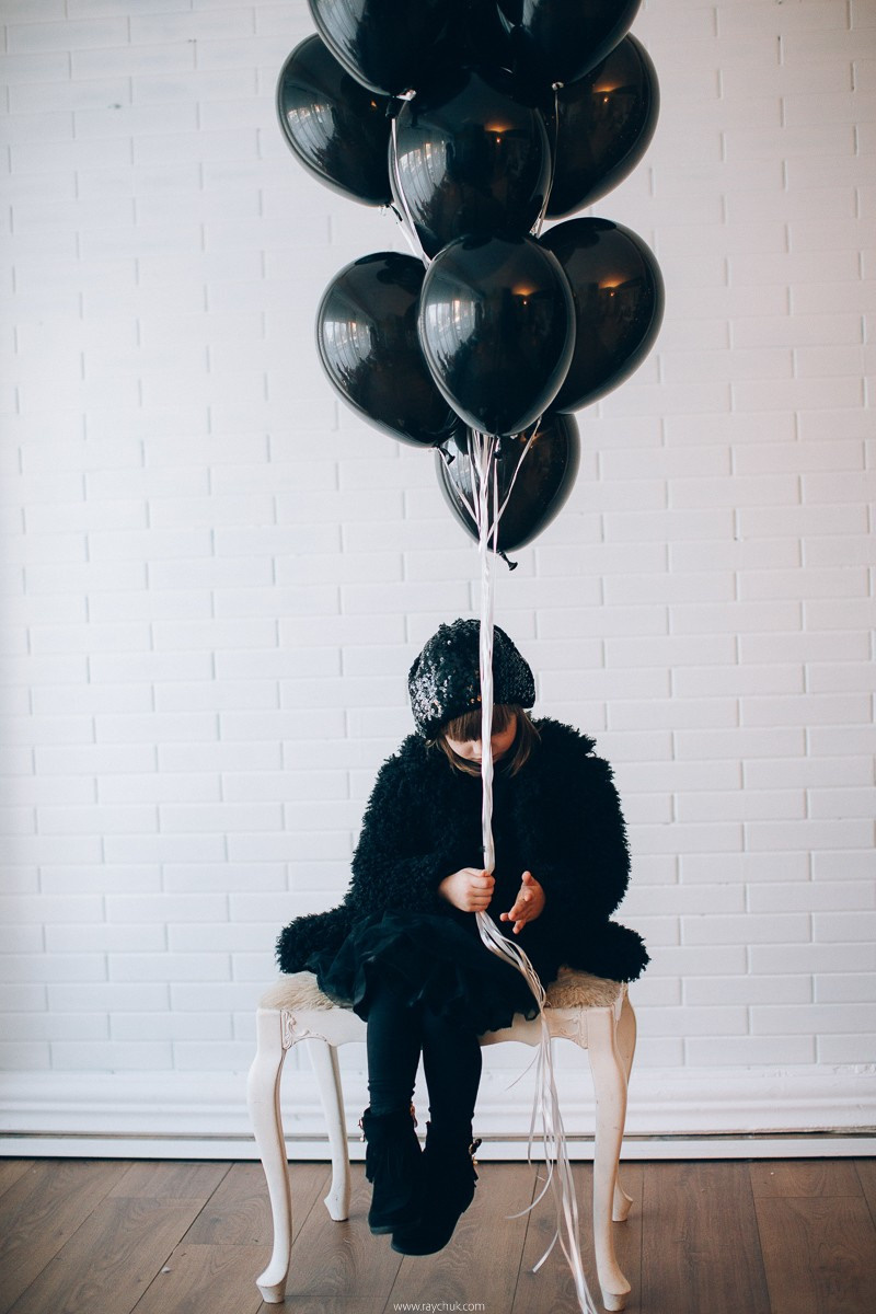 Black dress. Family. Головна