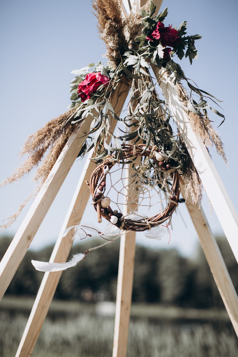 I Belong To You. Головна