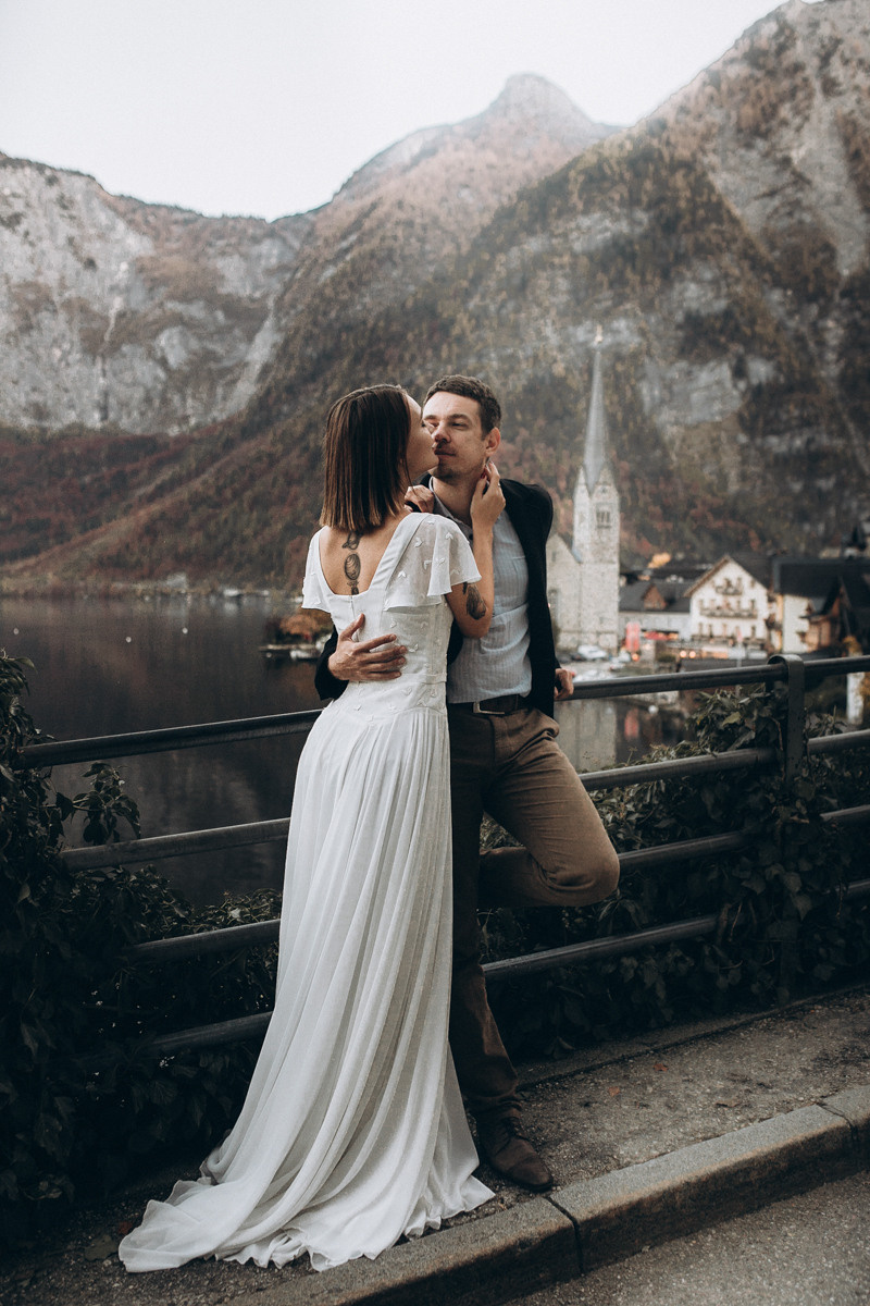 Adore You. Головна