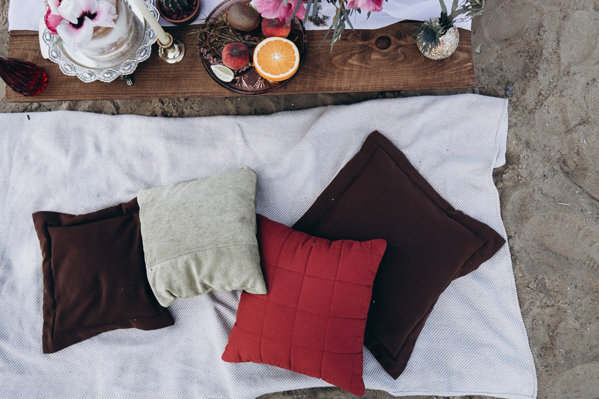 I Belong To You. Головна