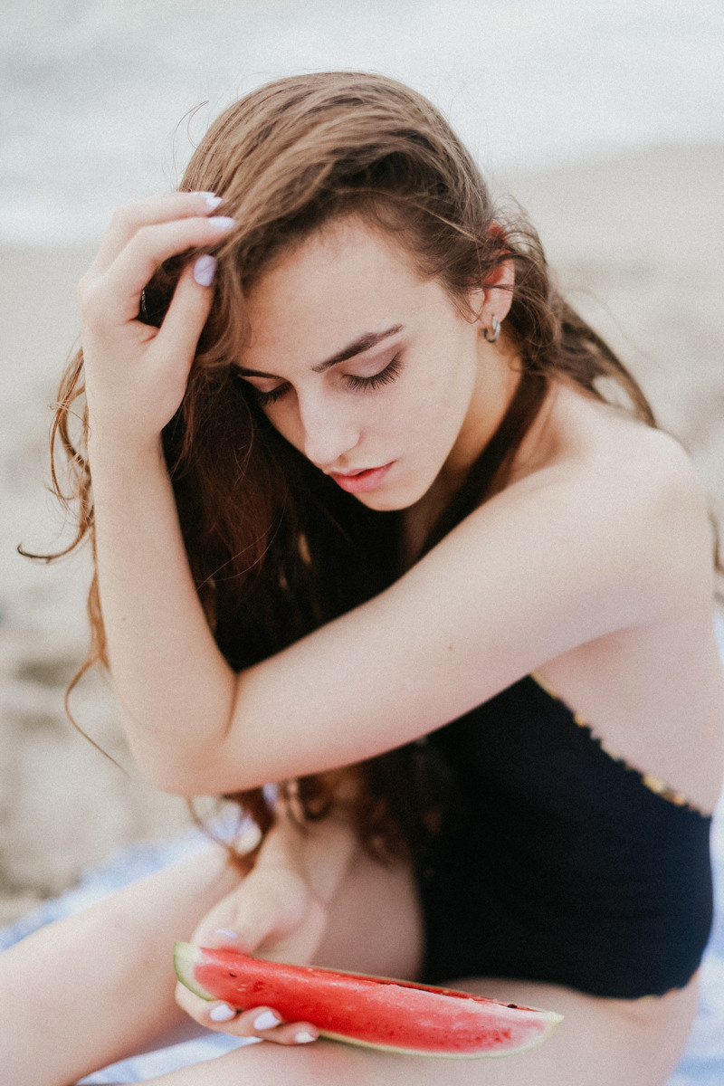 Looking For The Summer. Головна