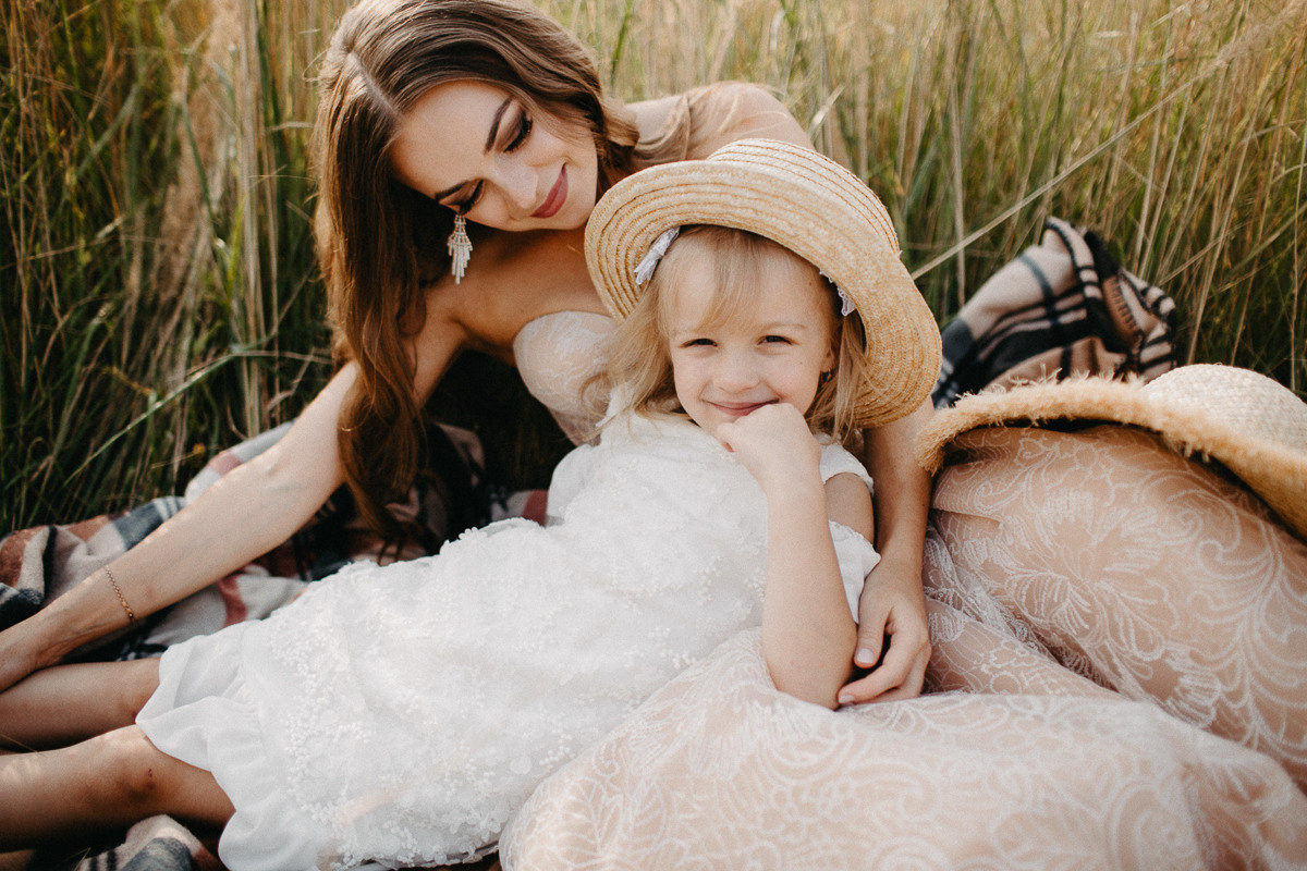 Юля і Кароліна. Головна