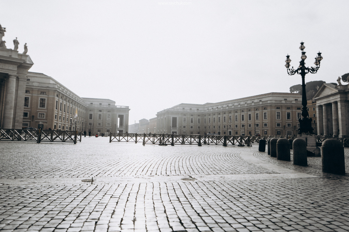 Vatican. Головна