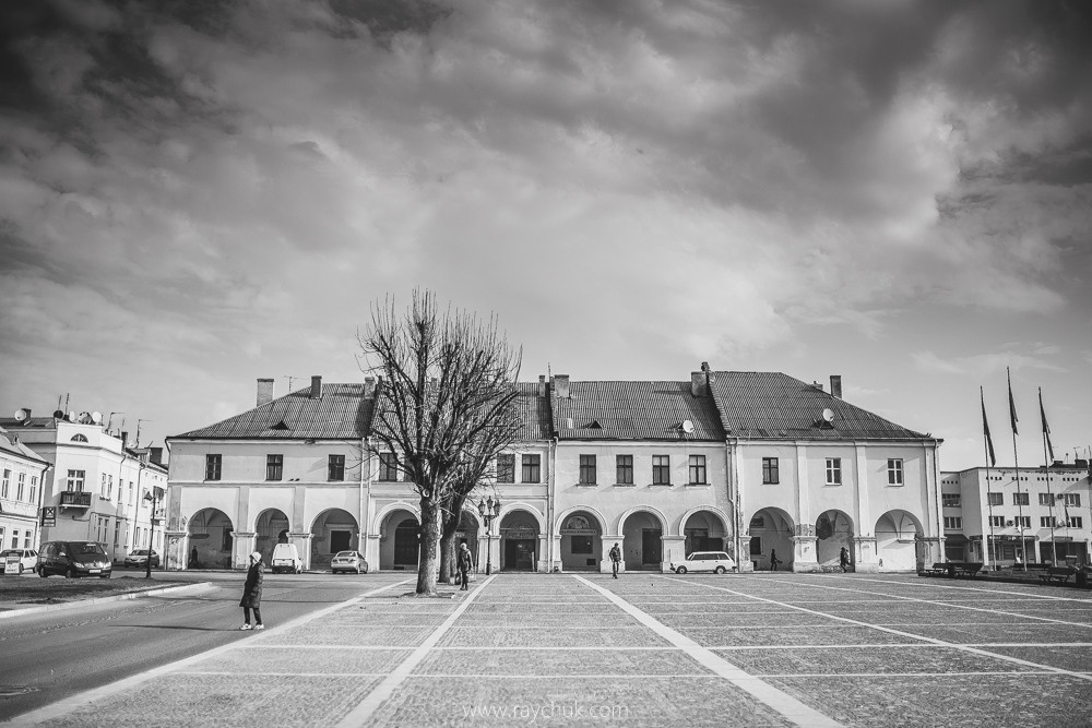 Ukraine. Zhovkva. Головна