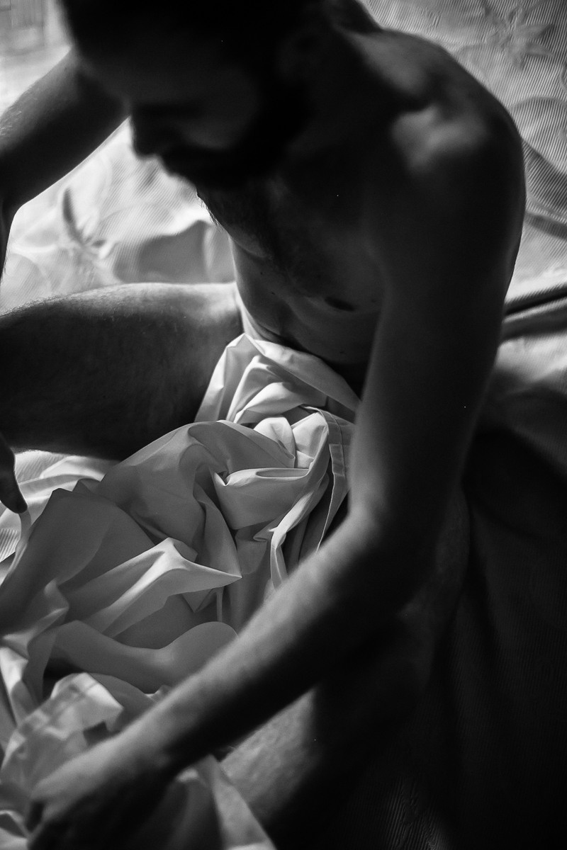 – Way Down We Go. Головна