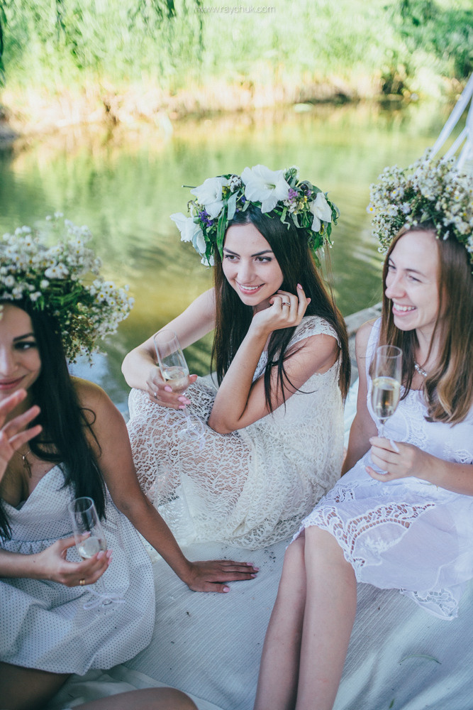 Olya and girl.Hen parties. Головна