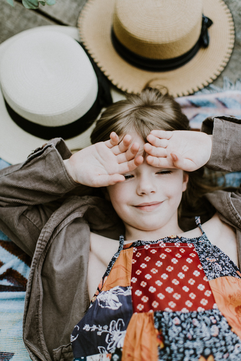 Lucy and Lisa. Головна