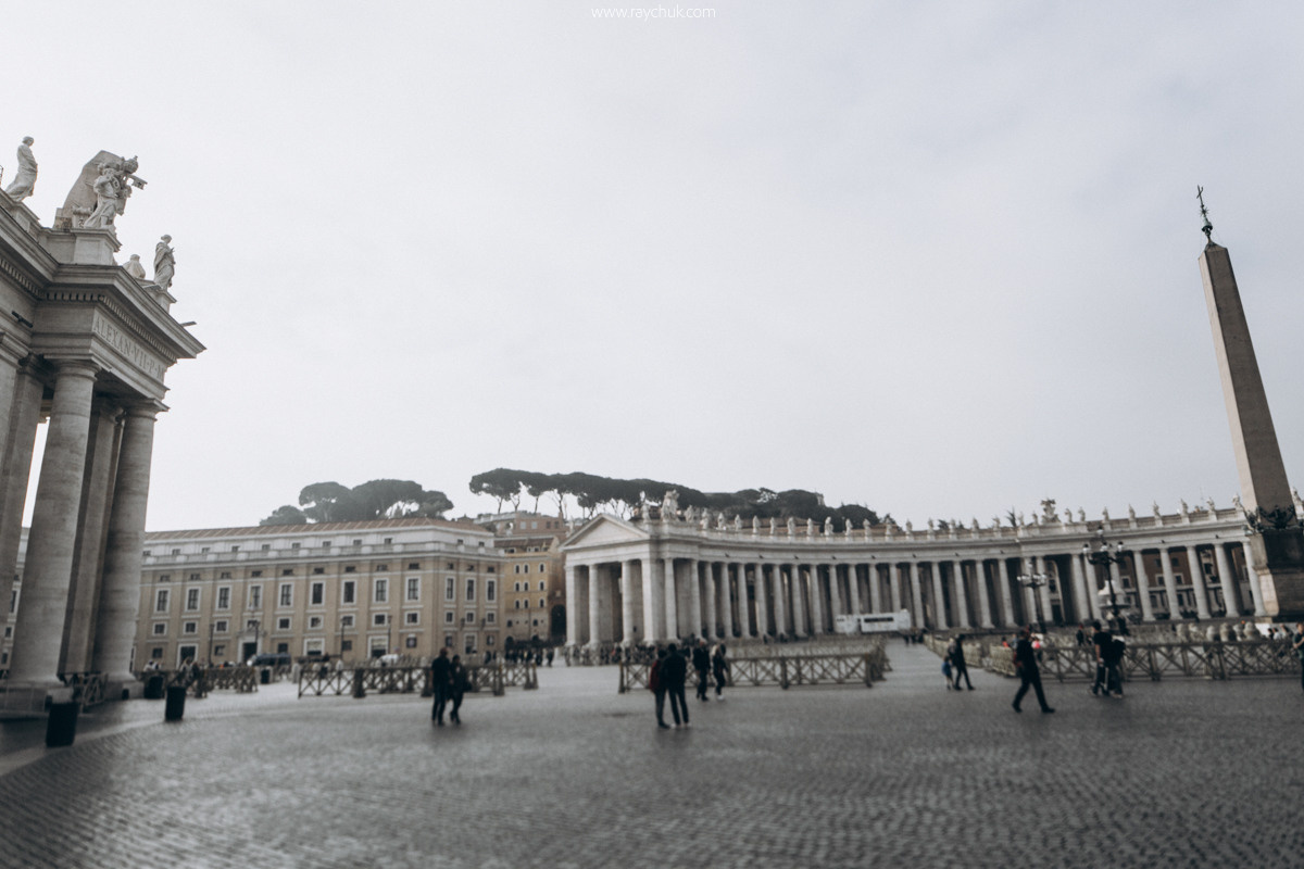 Vatican. Головна