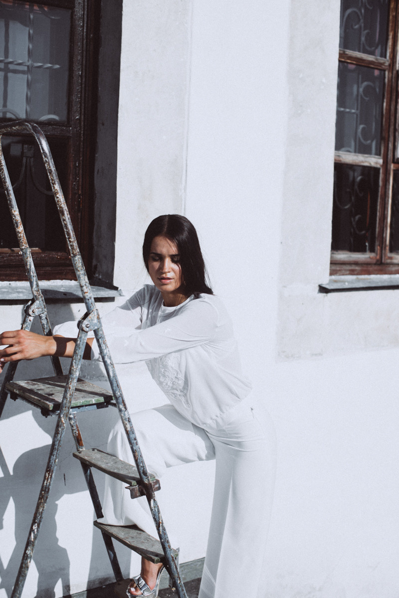 It's a Beautiful Day. Головна