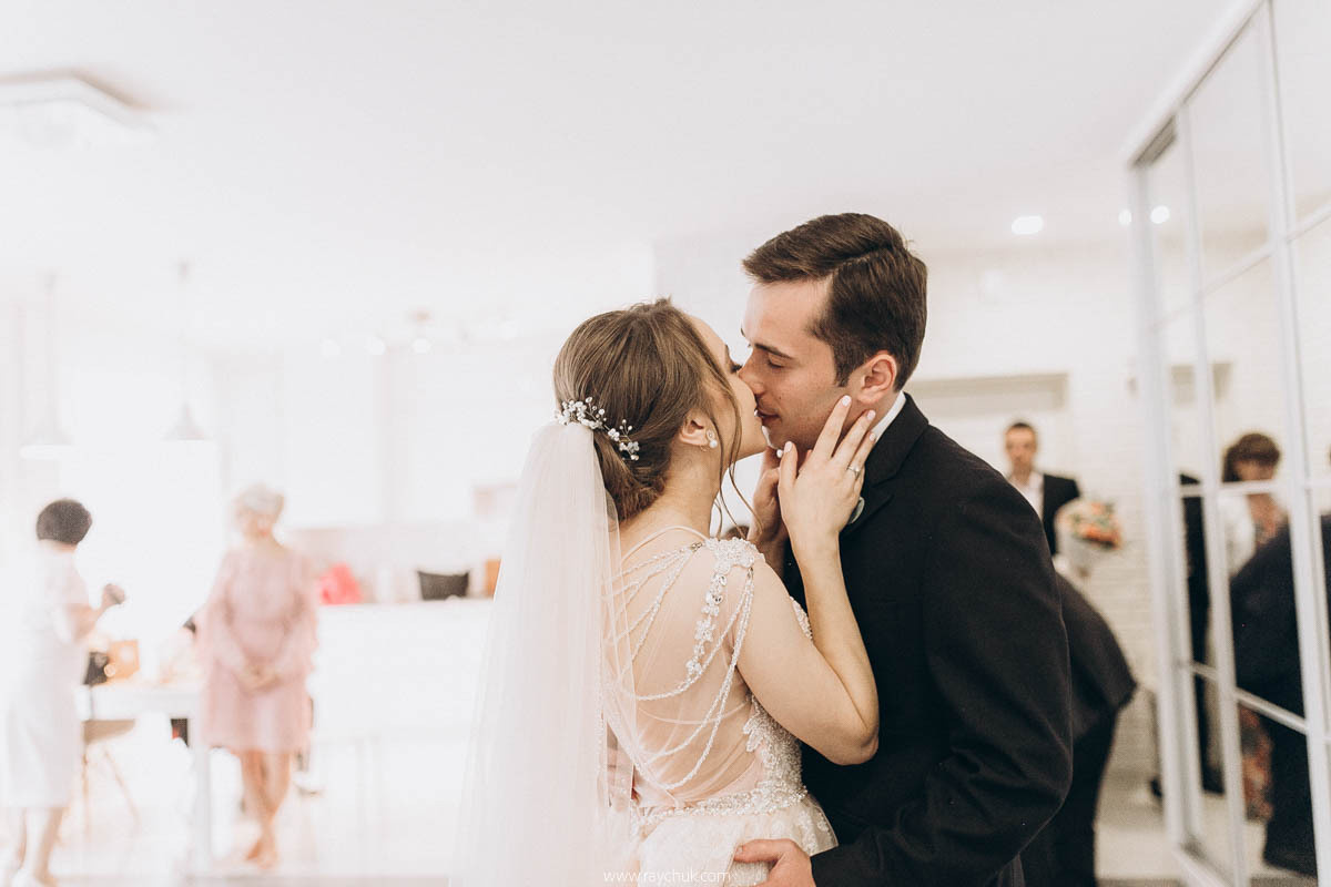 Яна&Юрій. Головна