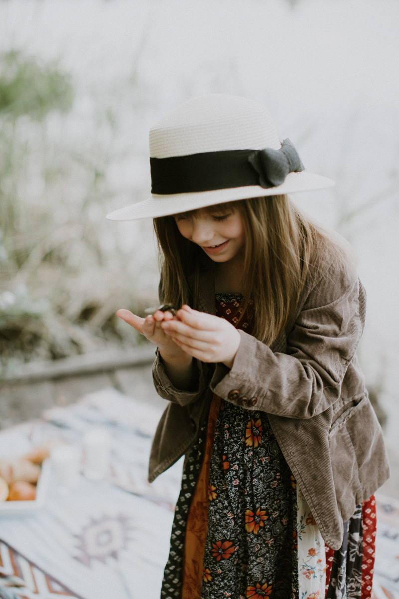 Lucy and Lisa. Головна