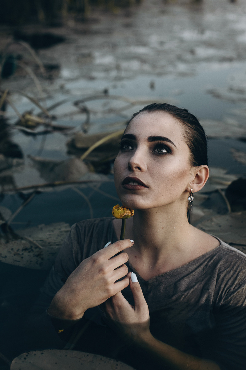 Single Tear. Головна