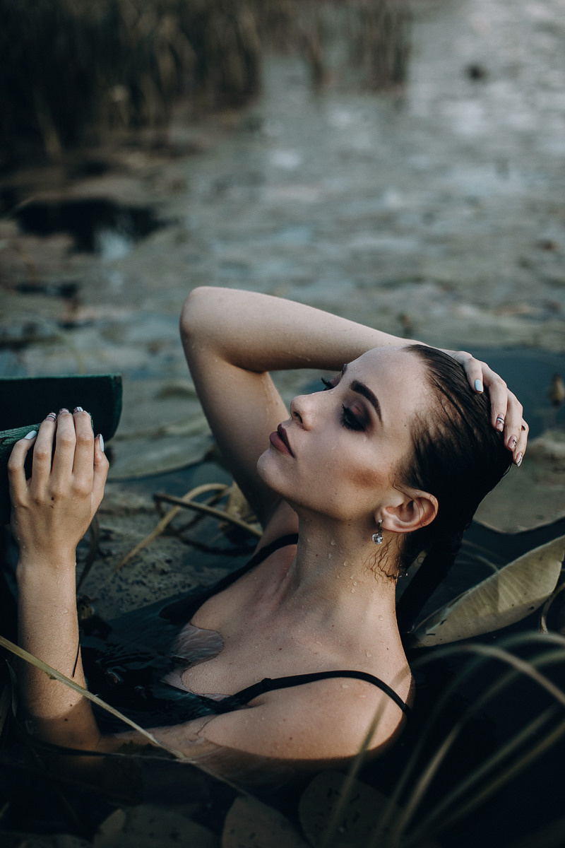 Single Tear. Головна