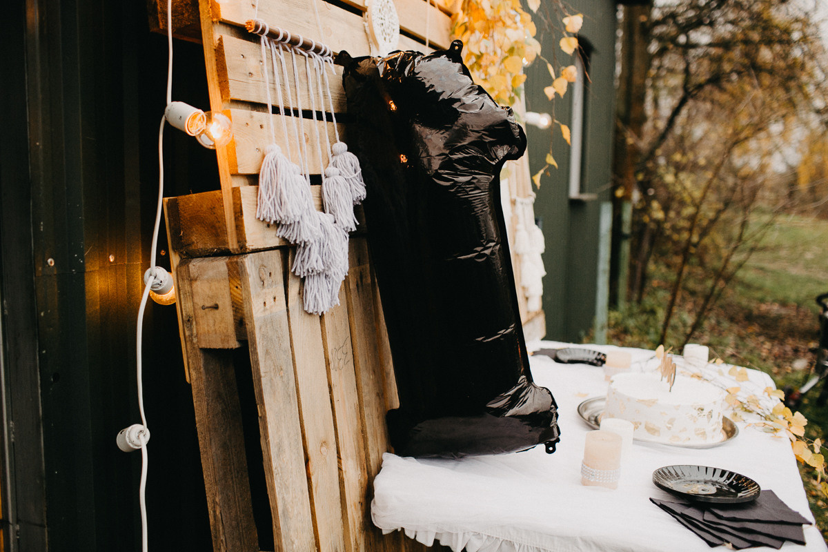 Нappy Birthday, Nail!. Головна