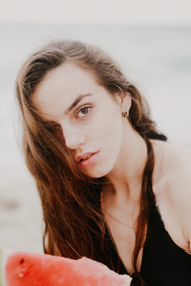 Looking For The Summer. Головна