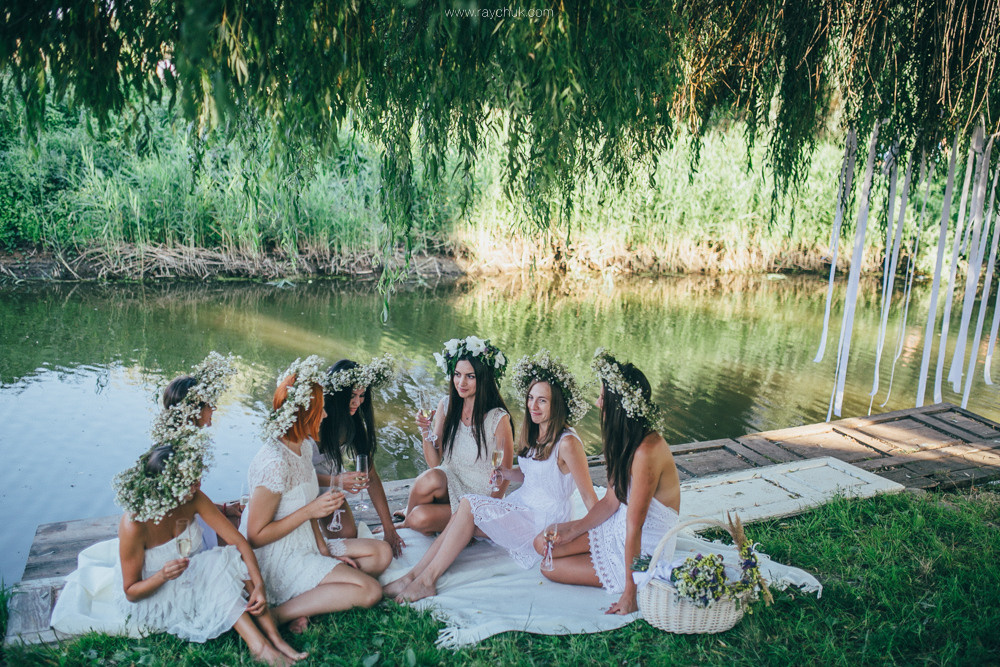 Olya and girl.Hen parties. Головна