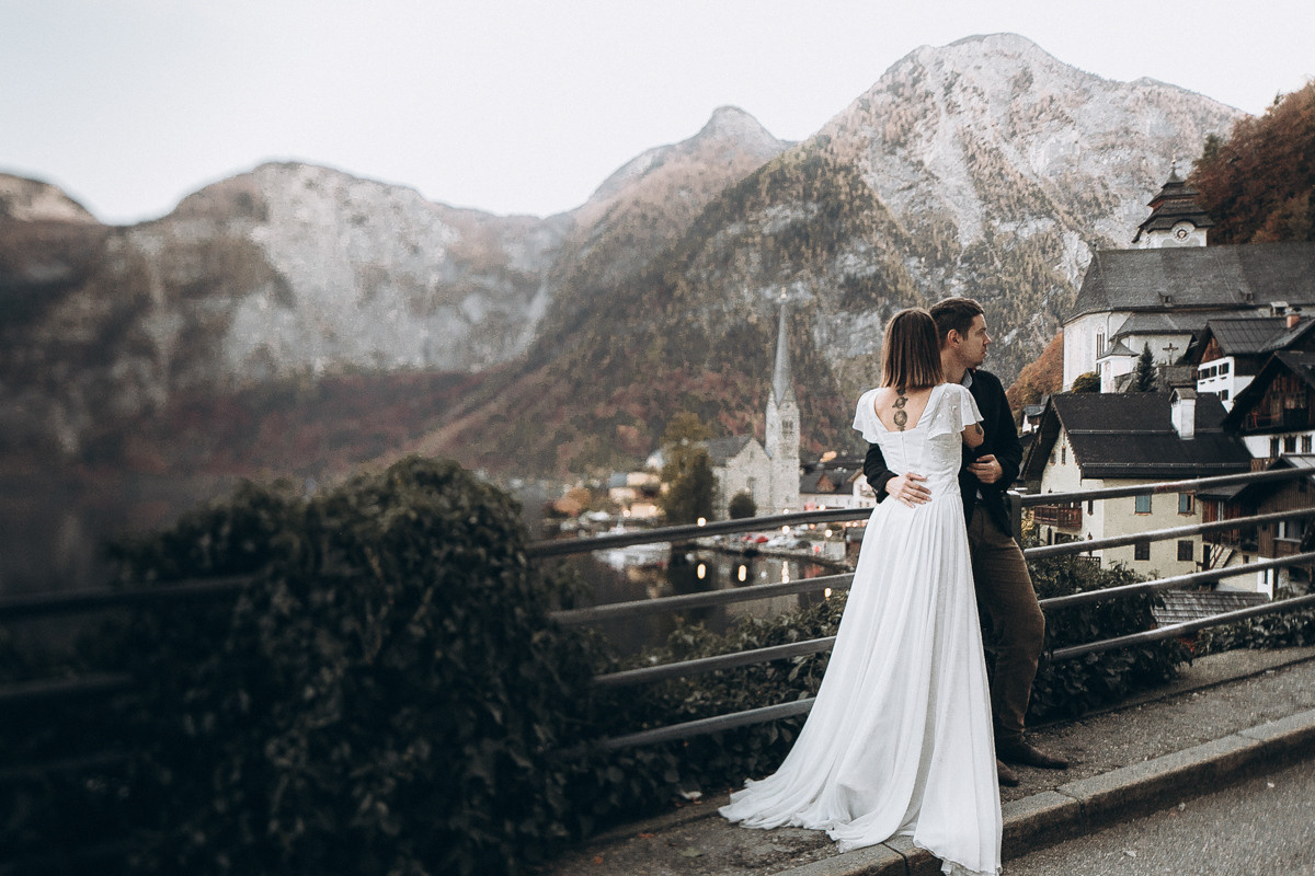 Adore You. Головна