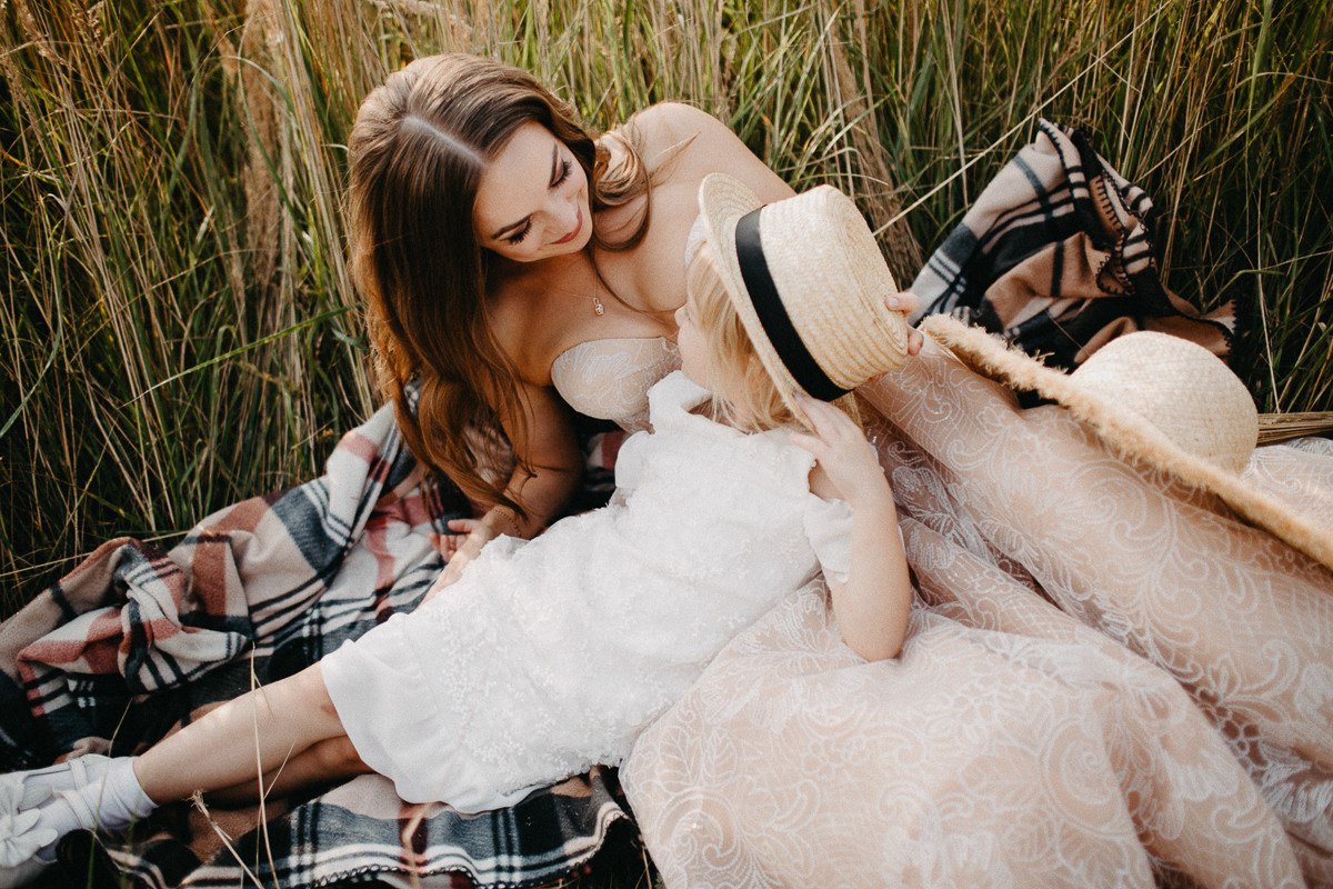 Юля і Кароліна. Головна