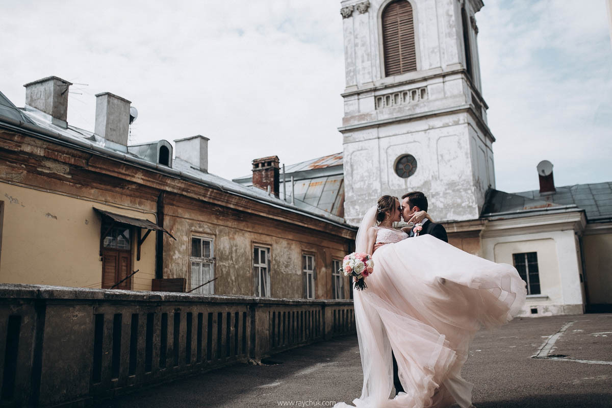 Яна&Юрій. Головна