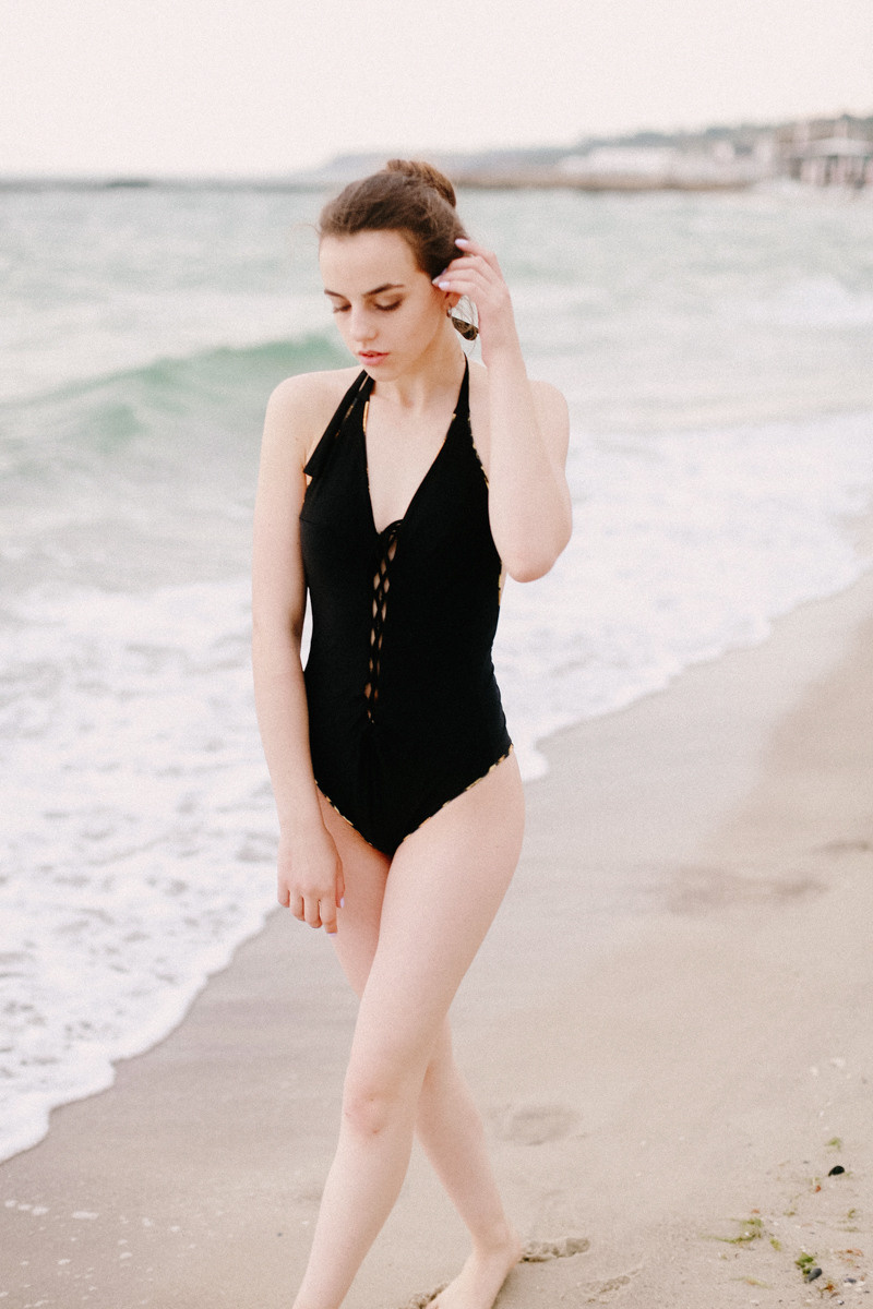 Looking For The Summer. Головна