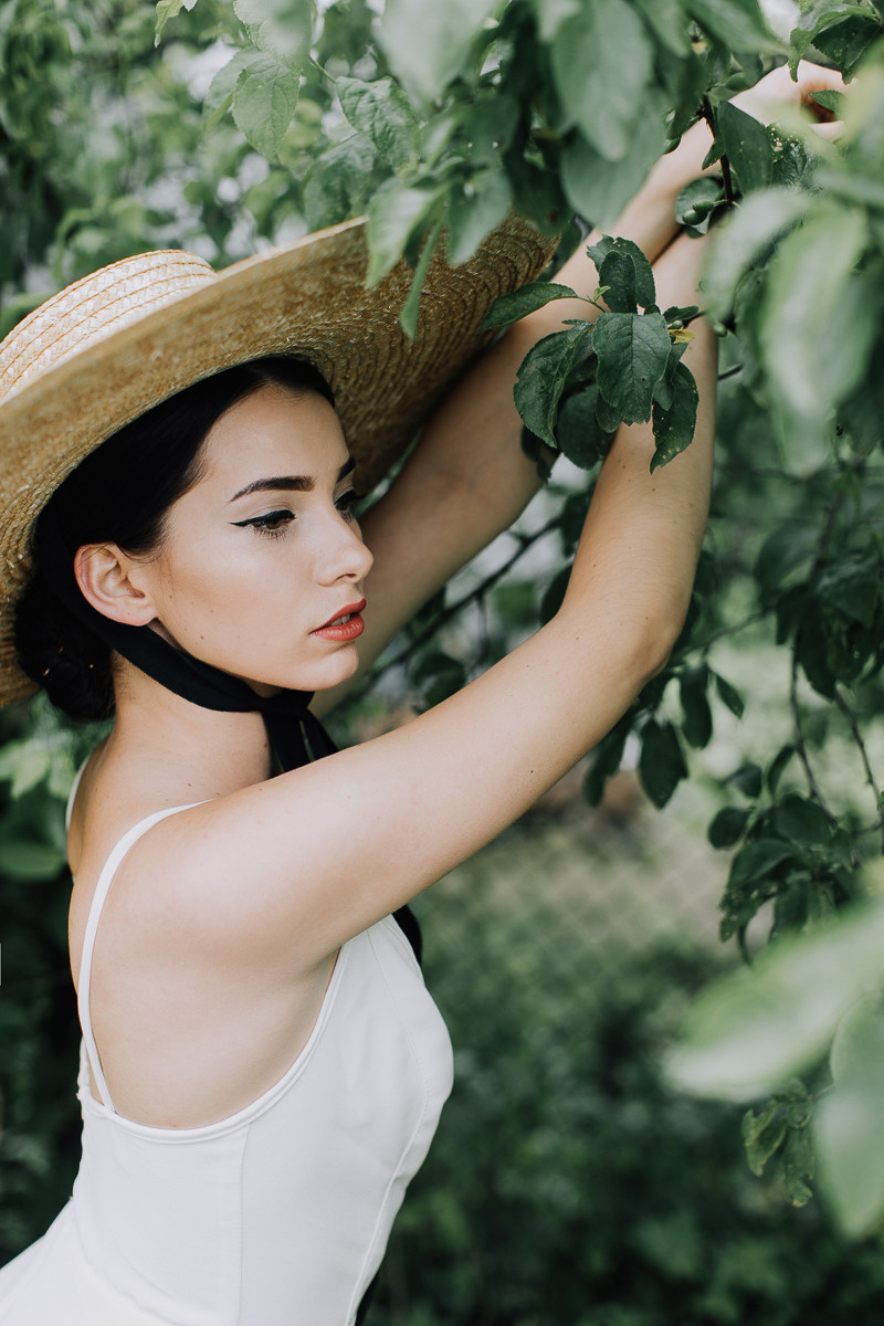 Lovely. Головна