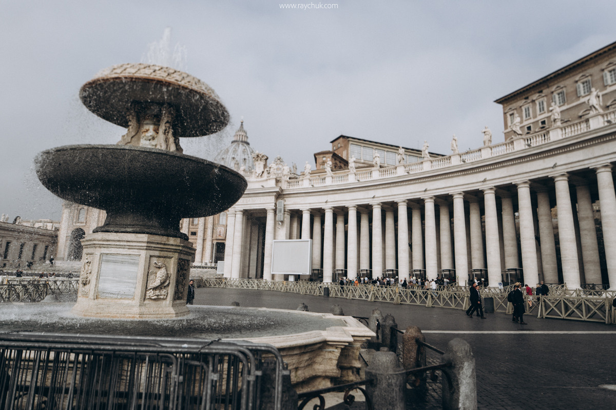 Vatican. Головна
