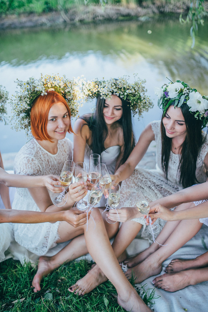 Olya and girl.Hen parties. Головна