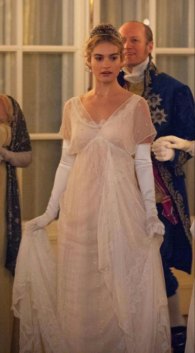 Romantic Empire style. Photographer in Sweden