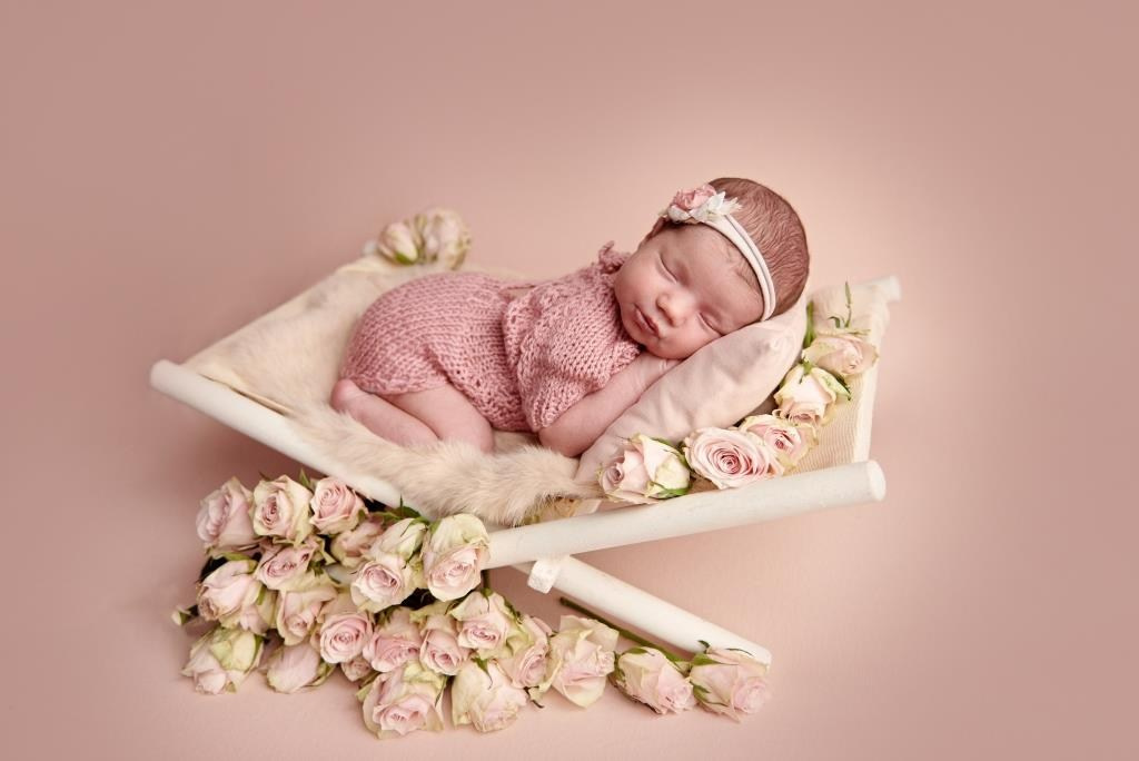 Квіти. Фотограф новонароджених діток та їх сімей в Тернополі