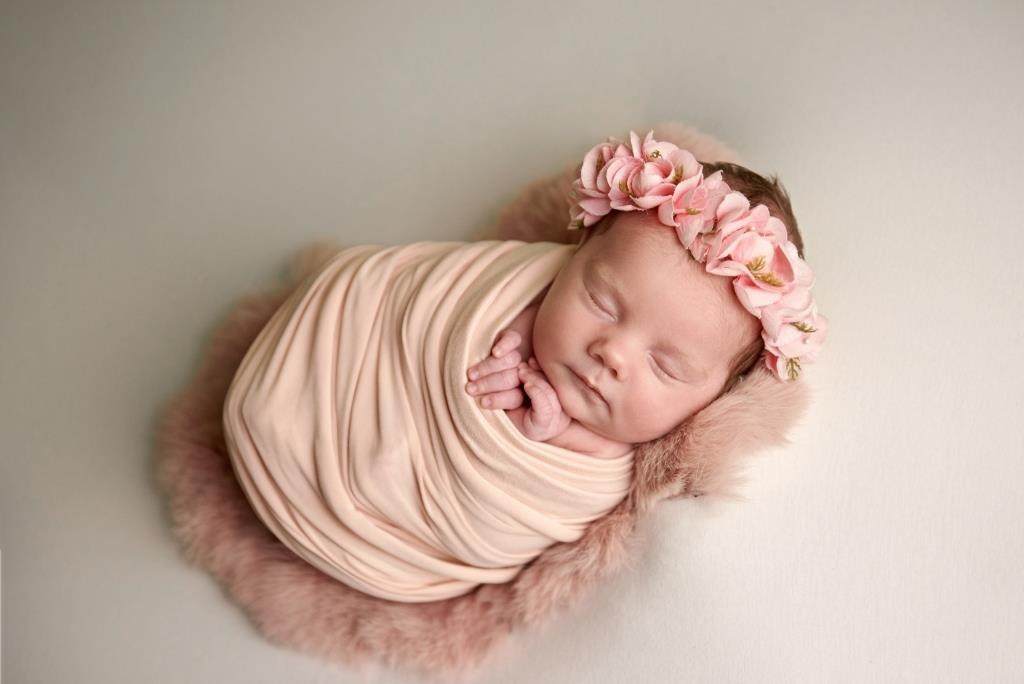 Обмотки. Фотограф новонароджених діток та їх сімей в Тернополі
