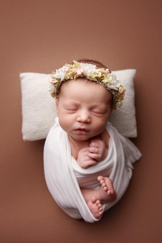 Обмотки. Фотограф новонароджених діток та їх сімей в Тернополі