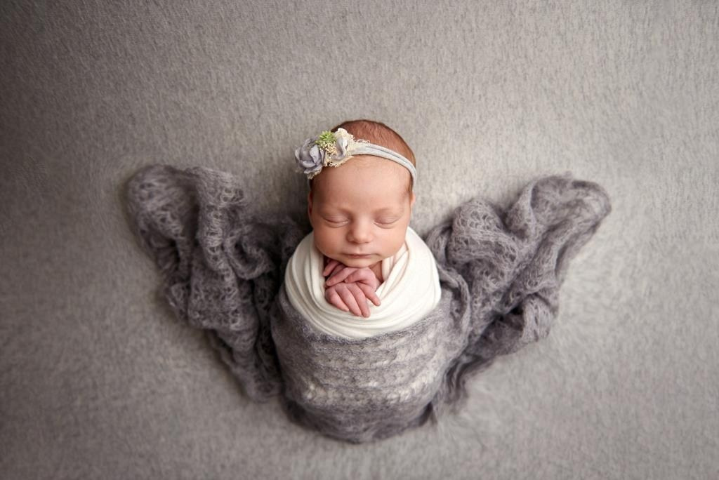 Обмотки. Фотограф новонароджених діток та їх сімей в Тернополі