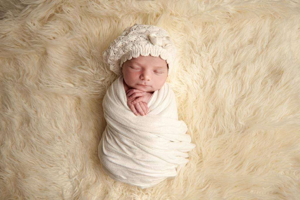 Обмотки. Фотограф новонароджених діток та їх сімей в Тернополі