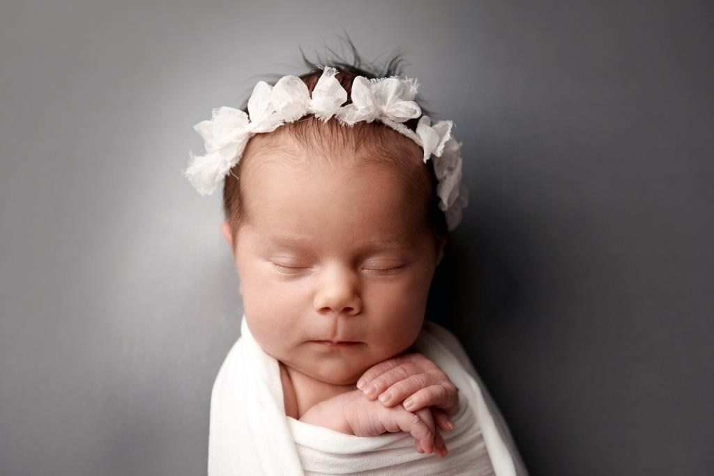 Обмотки. Фотограф новонароджених діток та їх сімей в Тернополі