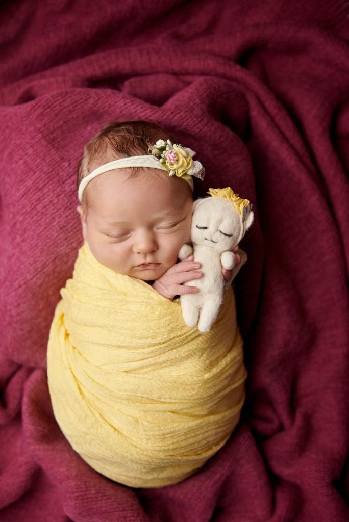 Обмотки. Фотограф новонароджених діток та їх сімей в Тернополі