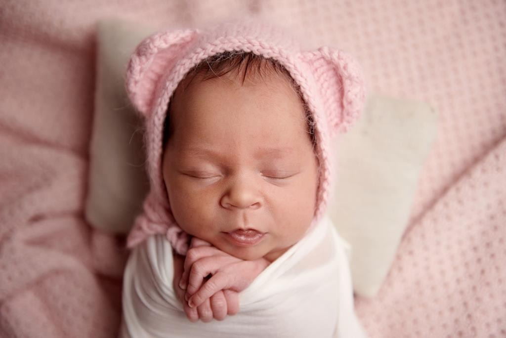 Обмотки. Фотограф новонароджених діток та їх сімей в Тернополі