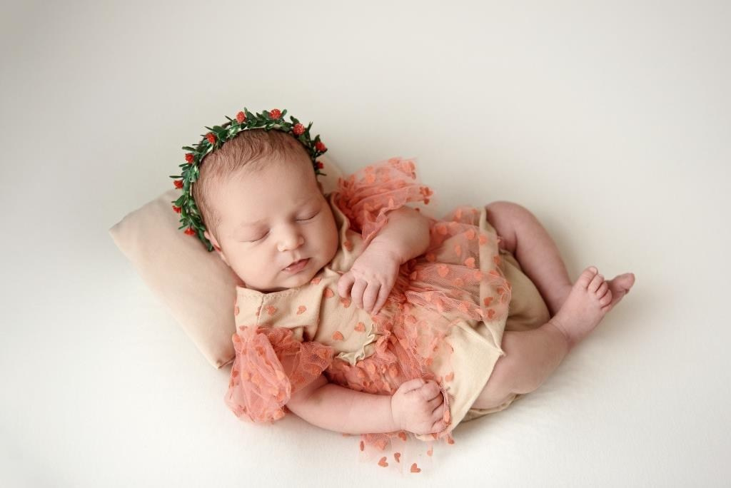 Дівчата. Фотограф новонароджених діток та їх сімей в Тернополі