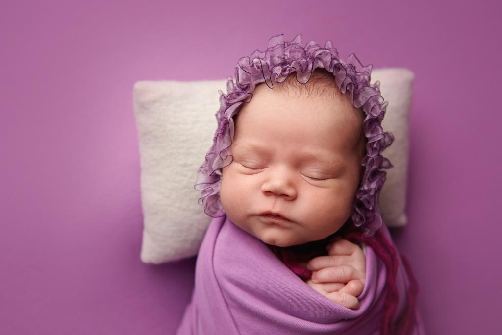 Обмотки. Фотограф новонароджених діток та їх сімей в Тернополі