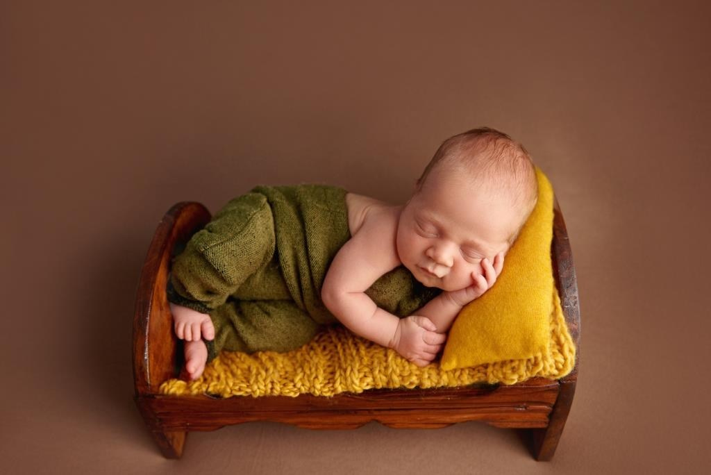 Ліжечка. Фотограф новонароджених діток та їх сімей в Тернополі