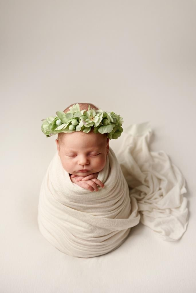 Обмотки. Фотограф новонароджених діток та їх сімей в Тернополі