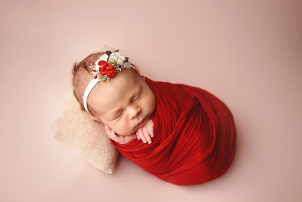 Обмотки. Фотограф новонароджених діток та їх сімей в Тернополі