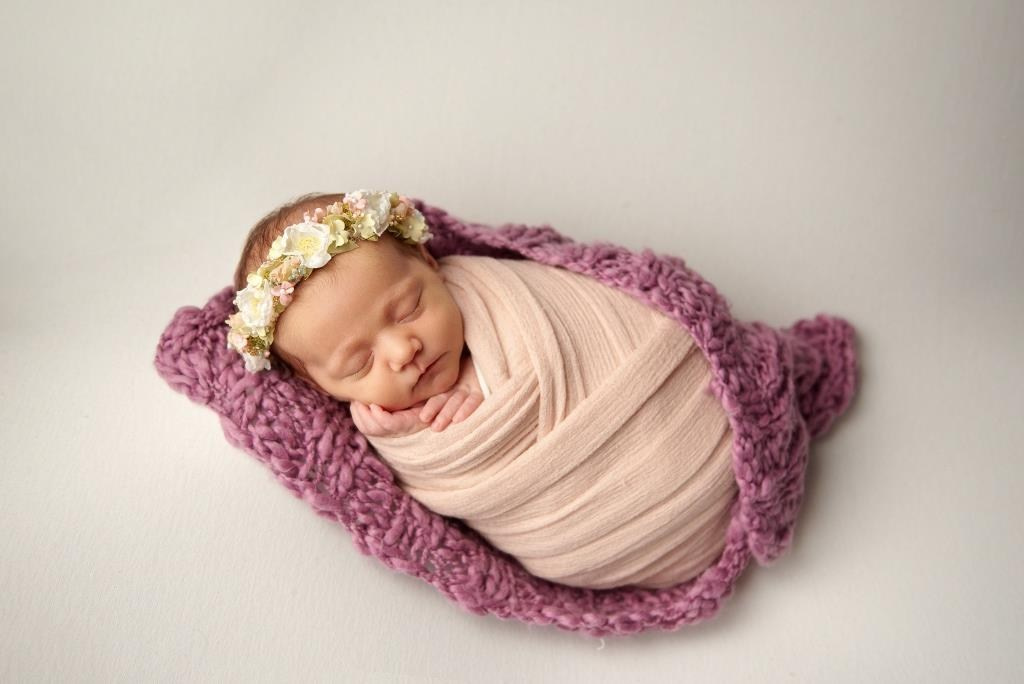 Обмотки. Фотограф новонароджених діток та їх сімей в Тернополі