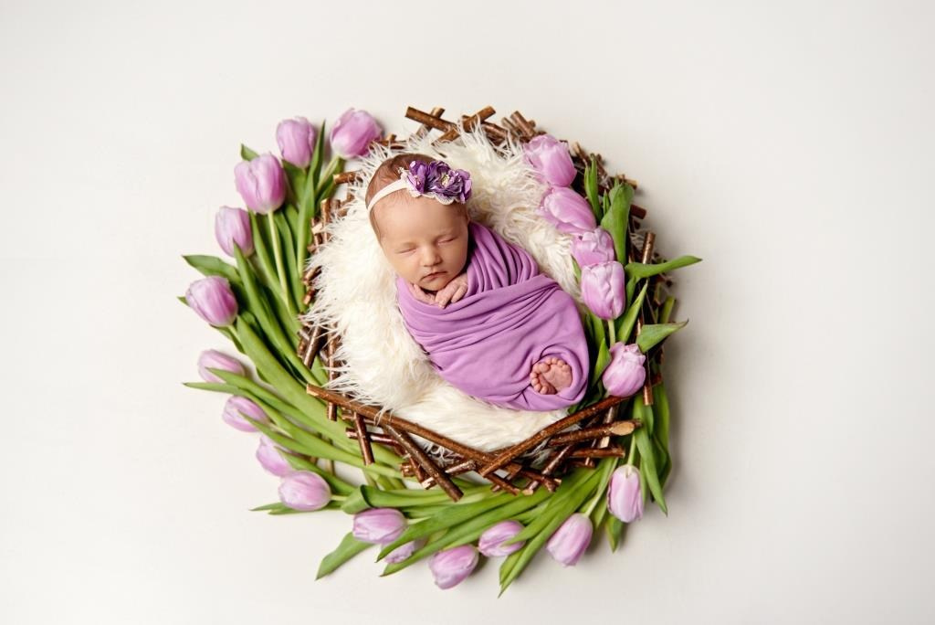 Квіти. Фотограф новонароджених діток та їх сімей в Тернополі