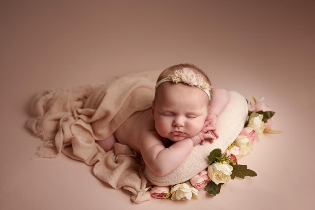 Квіти. Фотограф новонароджених діток та їх сімей в Тернополі