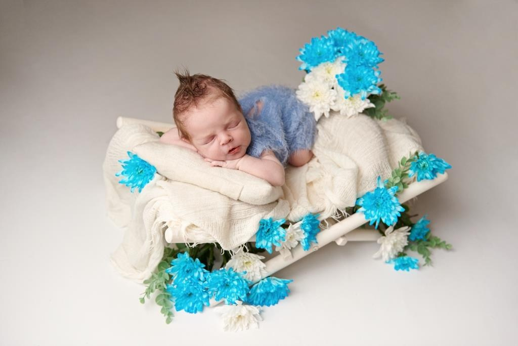 Квіти. Фотограф новонароджених діток та їх сімей в Тернополі