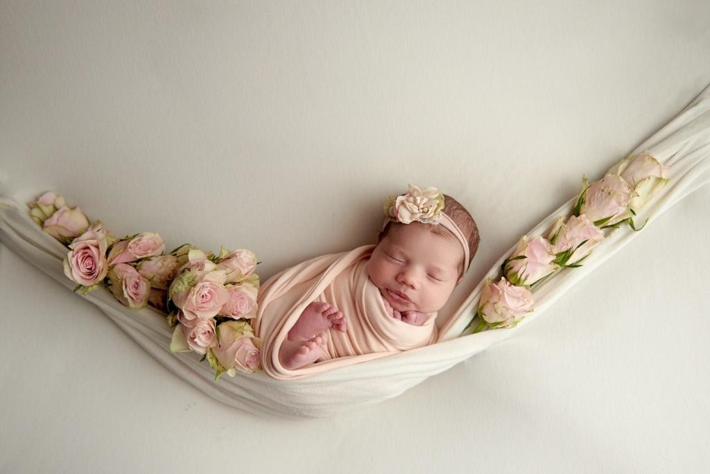 Гамак. Фотограф новонароджених діток та їх сімей в Тернополі