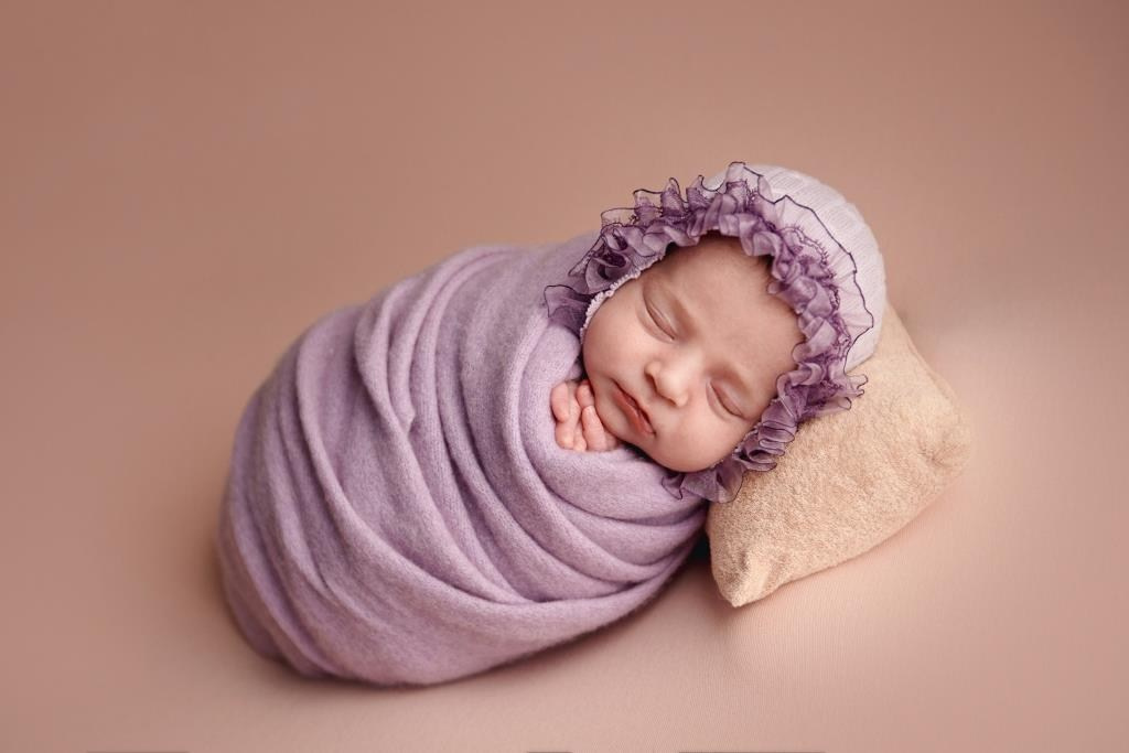 Обмотки. Фотограф новонароджених діток та їх сімей в Тернополі