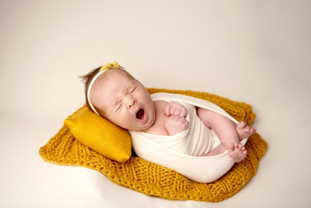 Обмотки. Фотограф новонароджених діток та їх сімей в Тернополі